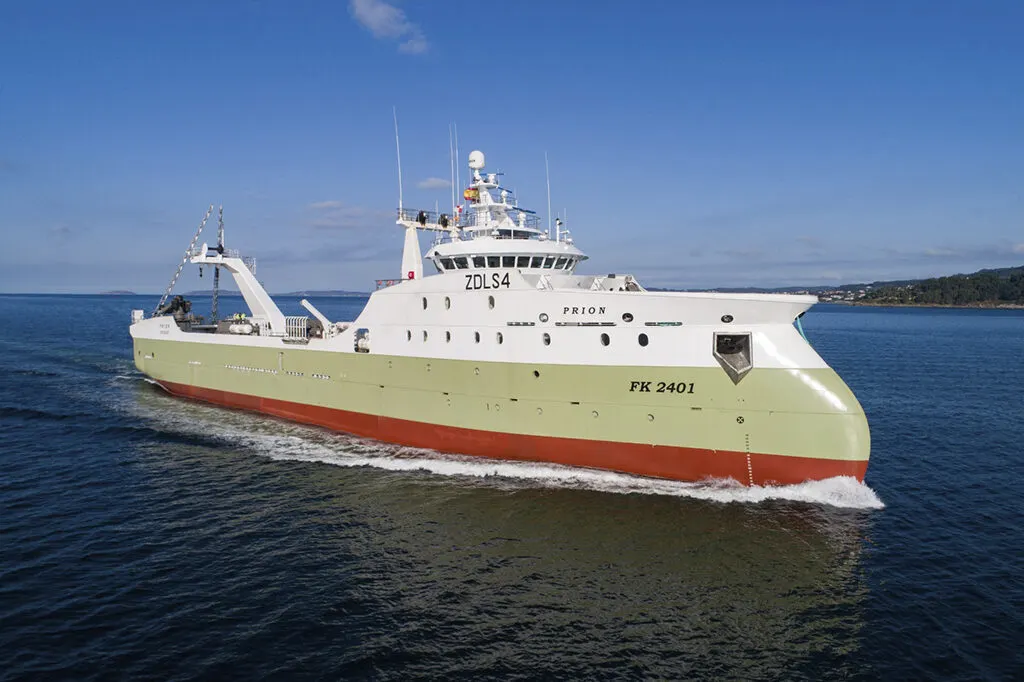The freezer trawler PRION under way